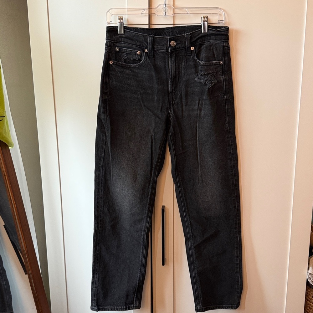 AE Jeans High Rise Straight